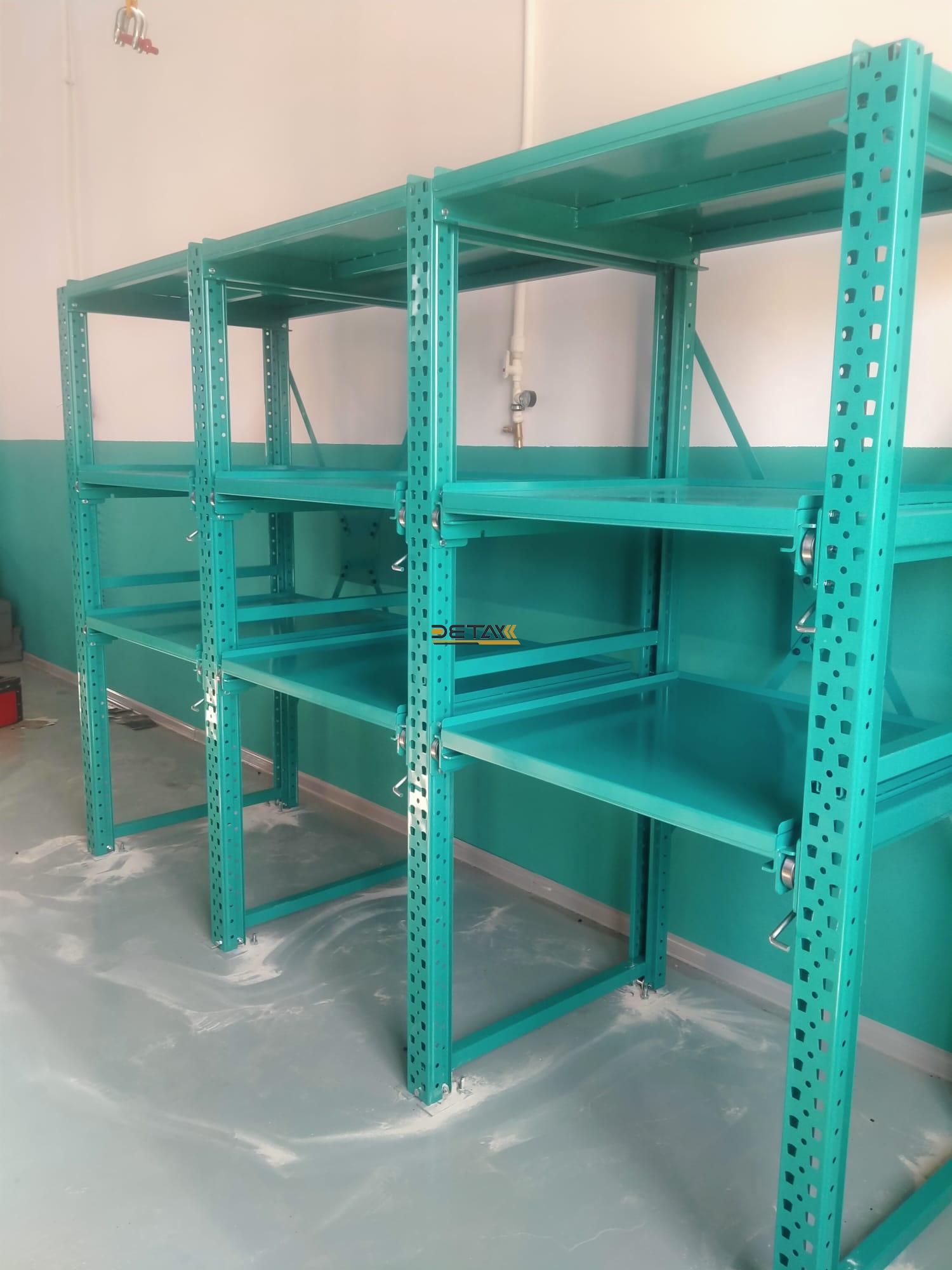 Araç içi ekipman düzeni için ipuçları! 1 65 acilimli cekmeceli kalip rafi yesil renk1